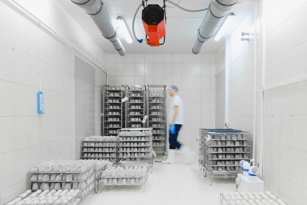 Industrial and wearhouse cleaning page _page-0030
