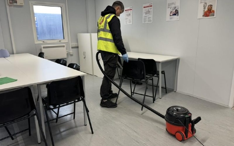 Office cleaning images_page-0008